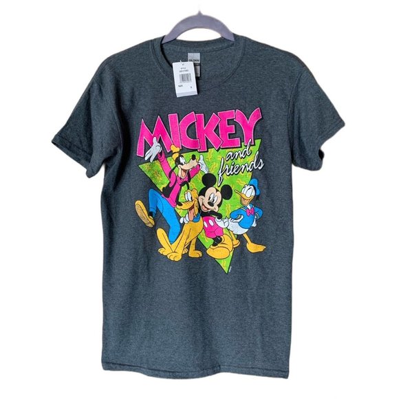 Walt Disney Mickey Mouse Goofy Donald Duck Pluto T-Shirt Small NWT - Picture 1 of 4